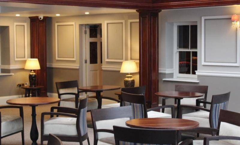 Hotel Johnstown House à Enfield Extérieur photo